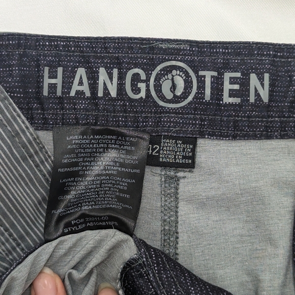 Pair of 2 HangTen Men's XXL Size 42 Gray and Black Zip-Up Hybrid Chino Shorts - Picture 12 of 15